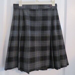 Vintage Kilt Skirt Gray Black Plaid sz 3